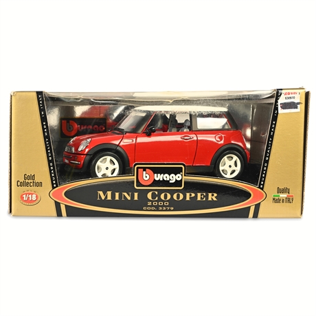 Bburago 1:18 Mini Cooper 2000 – Gold Collection