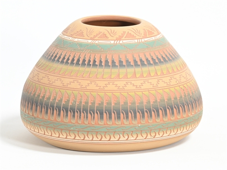 Navajo Sgraffito Pot by Davis Willy