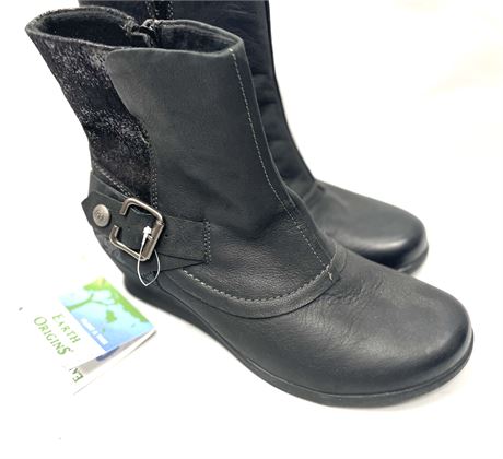 Earth Origins Black Leather Boots