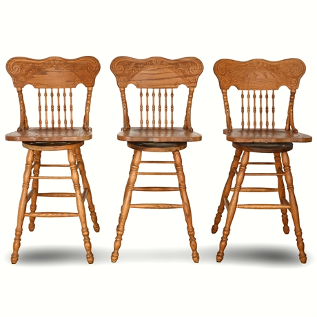 Amish 'Spring Meadow' Pressback Swivel Barstools