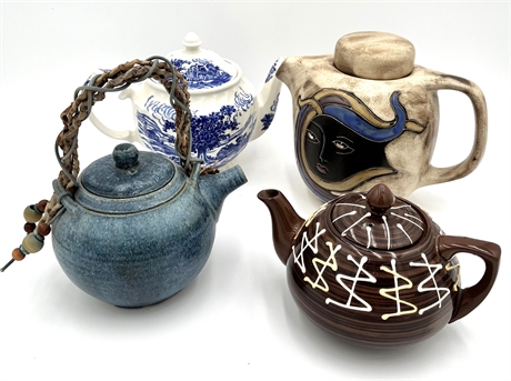 TEAPOT COLLECTORS DELIGHT