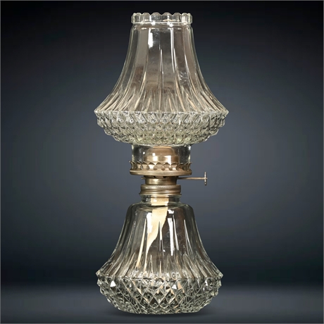 Vintage Lamplight Farms Kerosene Lamp