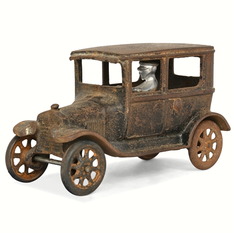 Arcade Cast Iron Ford Model T Tudor Sedan w/ Driver, 1926–27