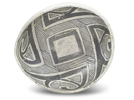 Exceptional Anasazi/Mimbres Bowl