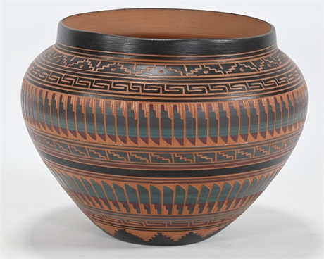Navajo Sgraffito Pottery by David Willie