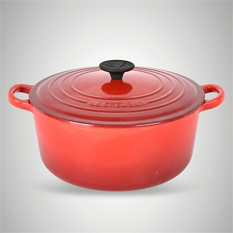Le Creuset 5.5-Qt Round Dutch Oven, Flame — Size 26, France