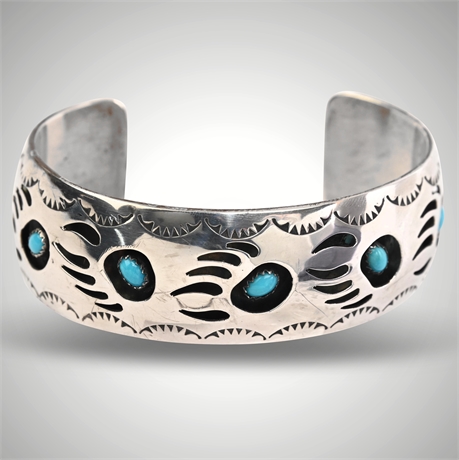 Pearlene Spencer Navajo Turquoise Bear Claw Cuff