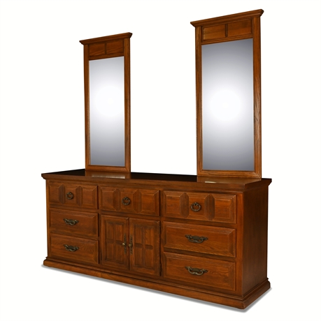 Kroehler 9-Drawer Dresser with Mirrors