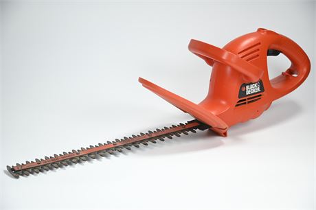 Black and Decker 17" Hedge Trimmer