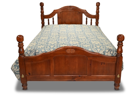 Queen Broyhill Spindle Poster Bed