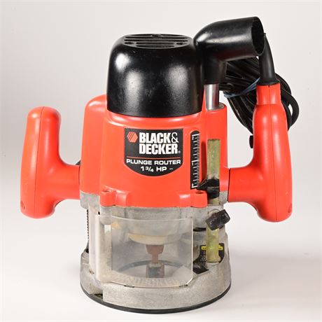 Black and Decker Plunge Router 1 3/4 HP