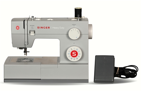 singer heavy duty sewing machine 4423