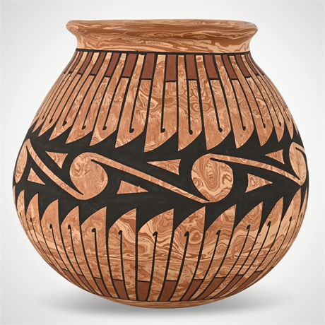 Francisco Enriquez Mata Ortiz Hand-Coiled Mottled Olla