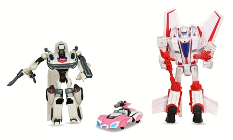 3 Transformers action figures