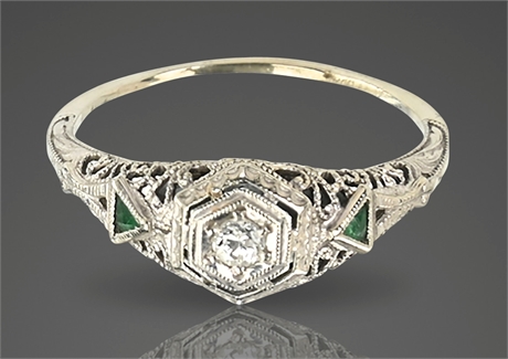 Antique Art Deco 18K White Gold Diamond & Natural Emerald Filigree Ring