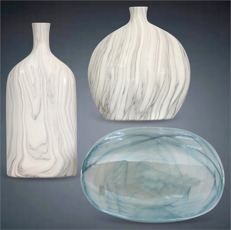 Elegant Murano Bowl and Decorative Vases