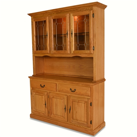 Traditional Oak Buffet and Hutch