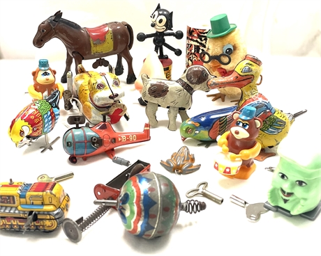 Old Fashioned Toy Lot of 17