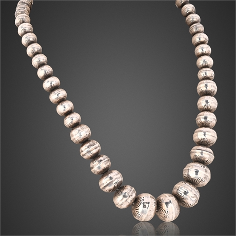 1970s Navajo Pearls - Sterling Silver Bench Bead Necklace – 17", 46.1g