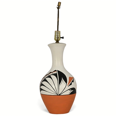 L. Toya Jemez Pueblo Pottery Lamp with Shade