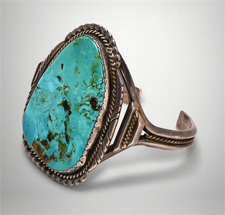 Large Vintage Turquoise & Sterling Cuff