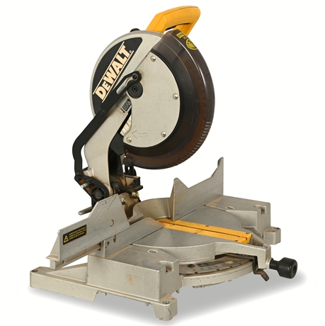 DeWalt DW705 Compound Miter Saw