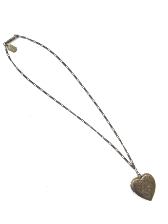 Pididdly Links Heart Locket Necklace