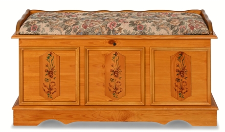 Cedar Lined Hope Chest Bench