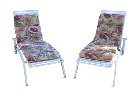 Economy Class Lounge Chairs