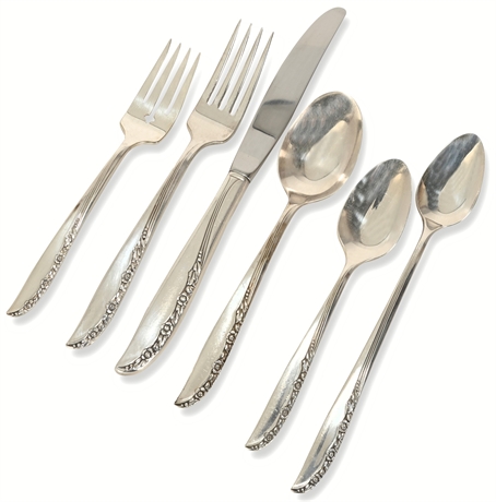 W.M. Rogers 'Debutante' 1925 Flatware Service