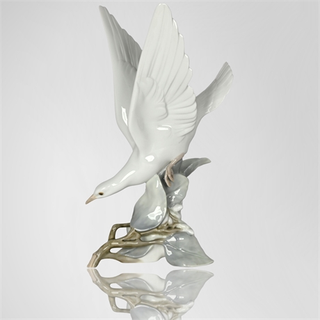 Lladro "Turtle Dove" Figurine on Olive Branch