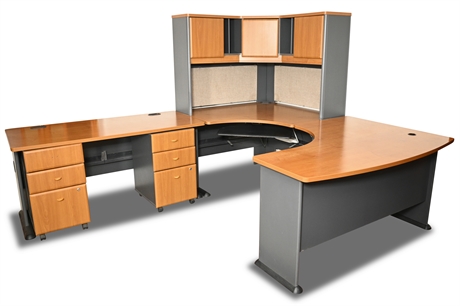 Corner Desk with File
