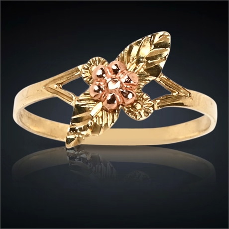Petite 10K Black Hills Gold Ring, Size 7