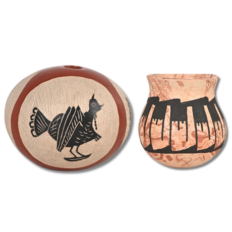 Two Miniature Mata Ortiz Pottery Jars Collection