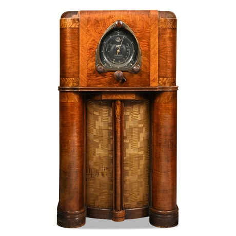 1937 Zenith 12-S-265 "Shutter Dial" Art Deco Walnut Console Radio