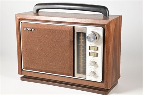 Vintage Sony AM/FM Table Radio