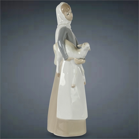 Lladro® 'Girl with Lamb'