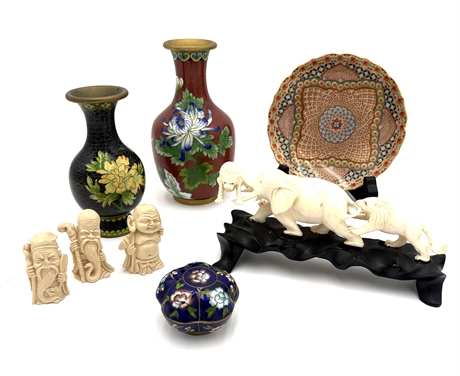 Vintage Oriental Décor Collection