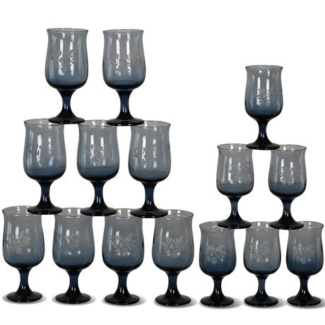 Pfaltzgraff Yorktowne Blue Glass Etched Stems