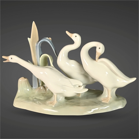 Lladro "Three Geese" Figurine