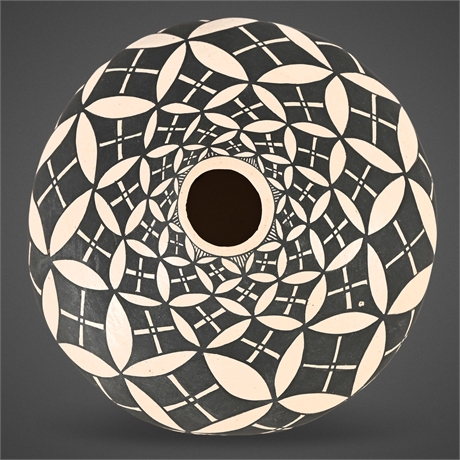 Acoma Pueblo Pottery Jar by Kuutimaits’a – Hand Coiled & Painted