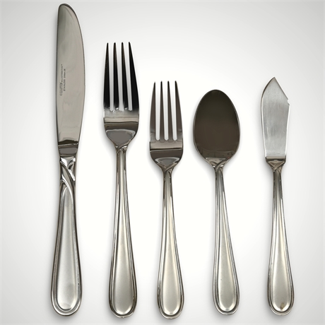 Hampton Flatware Set - Service for 16