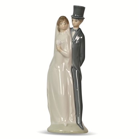 NAO  by Lladro "Bride & Groom" (Pareja Nupcial)