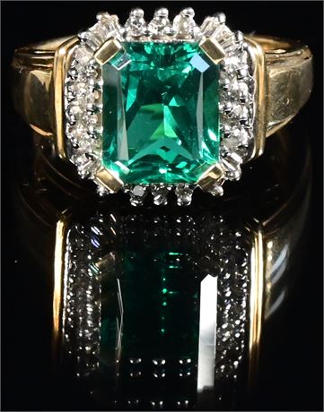 10K Gold Emerald Diamond Ring