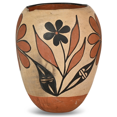 Authentic Old Pot from Santo Domingo Pueblo