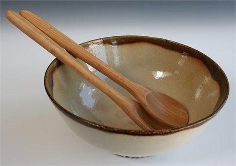 🥗 "Joe Angelo Artisan Salad Bowl with Bamboo Servers"