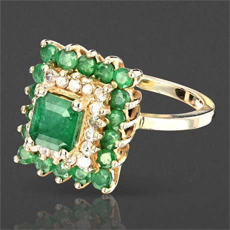 14K Gold Colombian Emerald & Diamond Cocktail Ring – 0.18 ct Center – Size 4.5