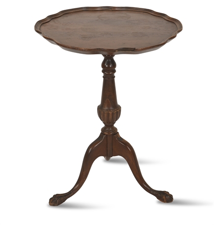 Chippendale Pie crust End Table