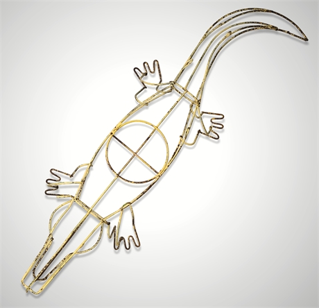 5' Vintage Wire Alligator Planter Stand — Folk Art Garden Décor
