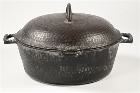 Cast Iron Chicago Foundry Dutch Oven